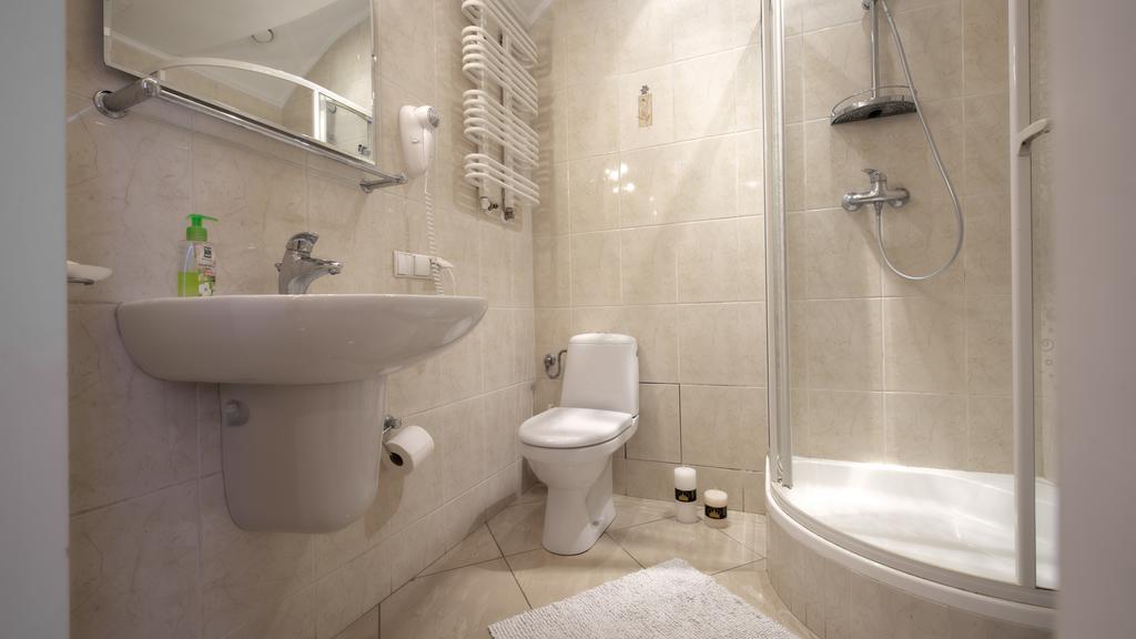 Lviv Euro Hostel Δωμάτιο φωτογραφία